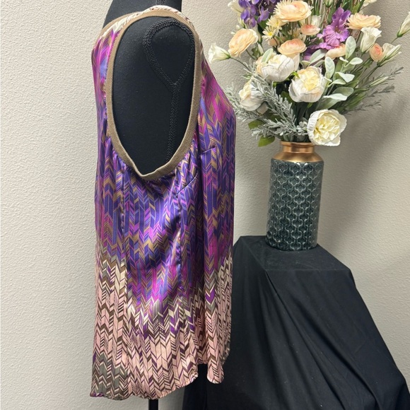 a.n.a. Purple Print Sleeveless Blouse size XL - Picture 3 of 8